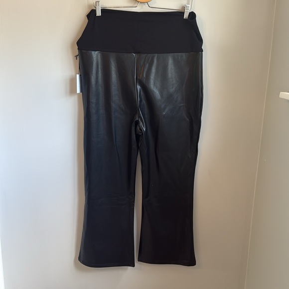 NWT Hatch The Vegan Stretch Leather Crop Flare SZ XL - Picture 7 of 7